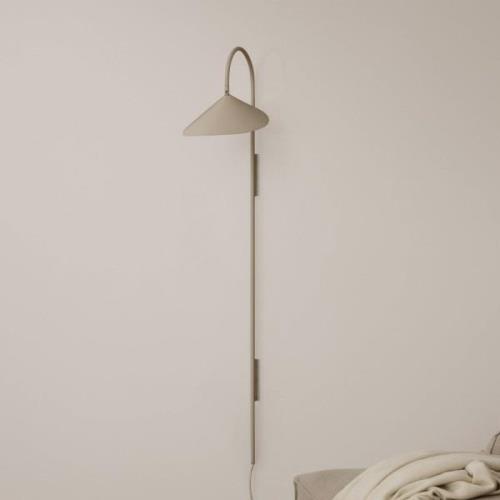 ferm LIVING Arum Swivel Tall væglampe, beige, stik