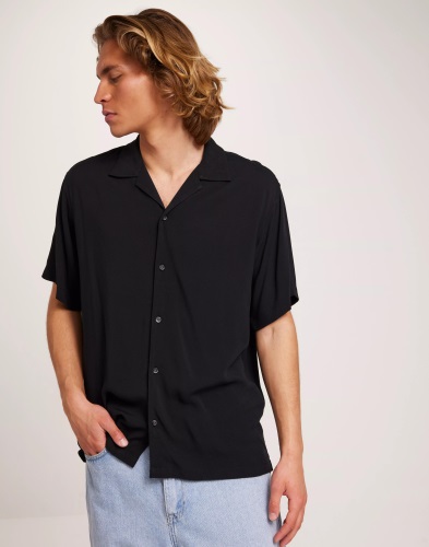 Jack & Jones Jjejeff Solid Resort Shirt Ss Sn Kortærmede skjorter Blac...