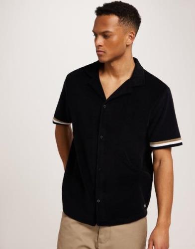 BOSS Beach Shirt Terry 10260023 01 Kortærmede skjorter Sort