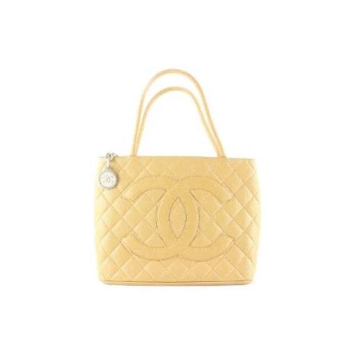 Beige Stof Chanel Medaillon