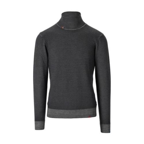 Turtleneck Sweater med Tekstureret Front