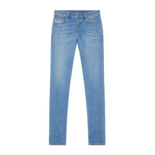 Slim-fit Jeans med Tapered Ben og Mid-rise Talje