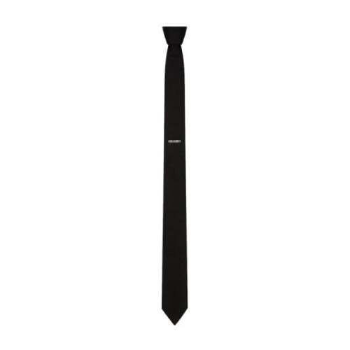 Fuldfør dit formelle look: Stilfuld sort og grå slips