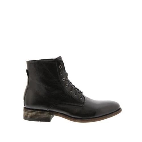 IM26 Black - Classic Lace Up Boot