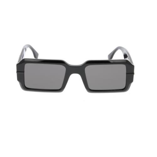 Moderne solbriller med 52mm linse