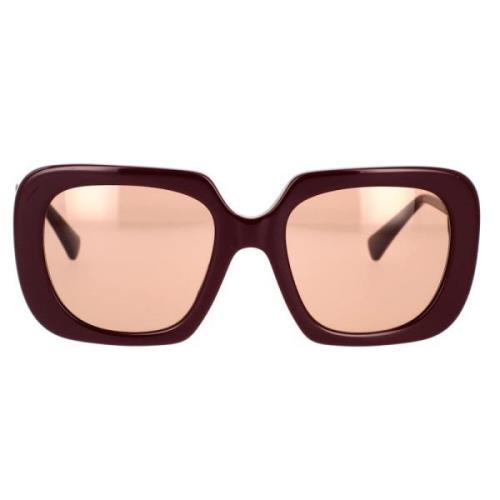 Firkantede solbriller med brune linser og bordeaux stel