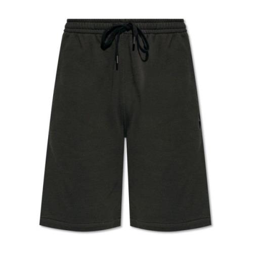 ‘Mahelo’ shorts