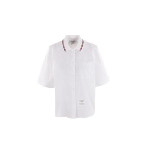 Hvid Bomuldspoplin Skjorte med Polokrave og Stribet Detalje