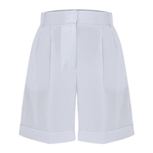 Moderne højtaljede shorts med folder