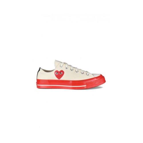 Chuck Taylor Sneakers - Beige Canvas, Rød Hjerte Logo