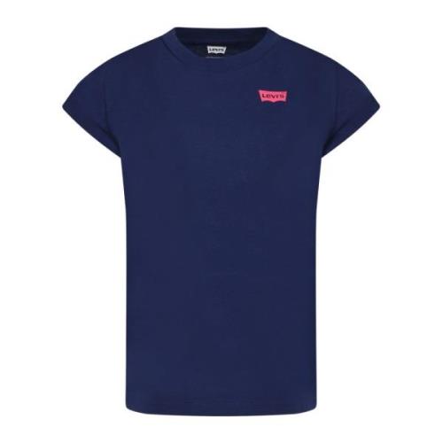 Blå T-shirt med korte ærmer og logo