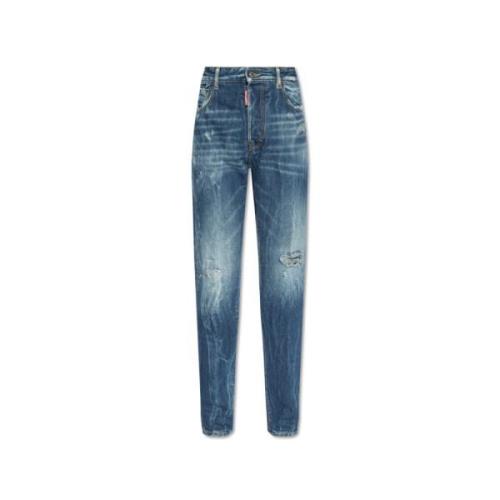 ‘642’ jeans