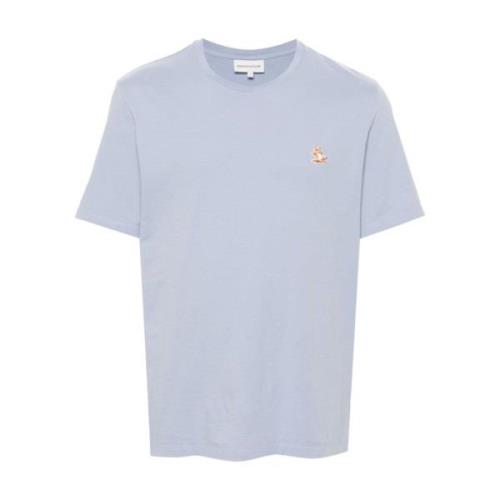 Clear Blue T-shirts og Polos med Chillax Fox Patch