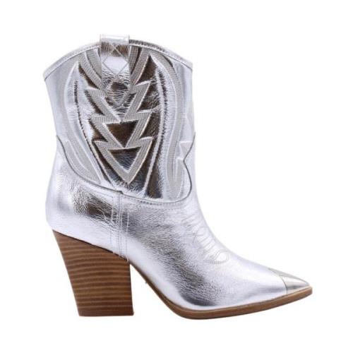 Western Style Cowboy Boots