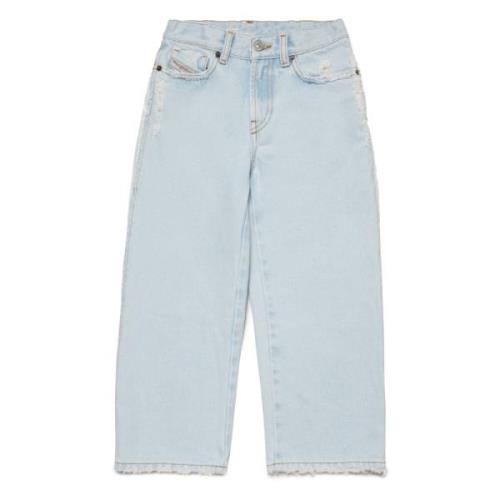 Lys flare jeans med slid - 2000