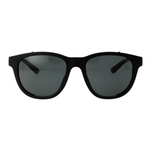 Stilfulde solbriller med model 0EA4216U