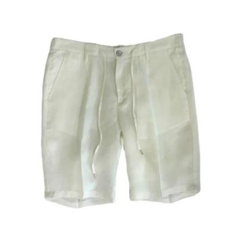 Hvide Bermuda Shorts med Darts