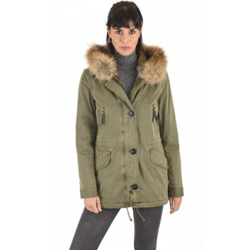 Chic Fur-Lined Parka