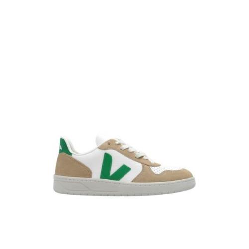 ‘V-10 Chromefree Leather’ sneakers