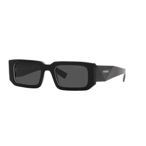 Firkantede sorte solbriller med grå linser