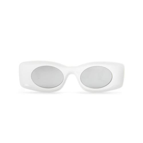 Rektangulære hvide solbriller med sølvlinser