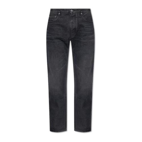 Tapered jeans