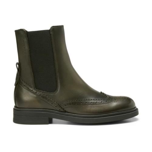 Chelsea boot