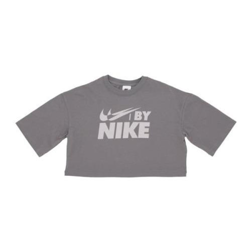 Sportswear Swoosh Logo Crop Tee