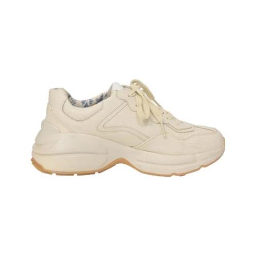 Pre-owned Laeder sneakers