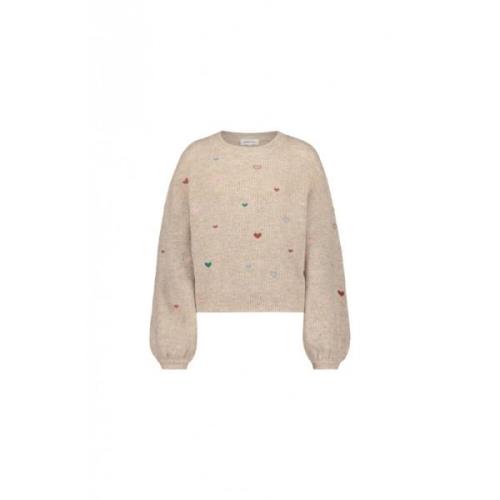 Beige Pullover med Hjerte Broderi