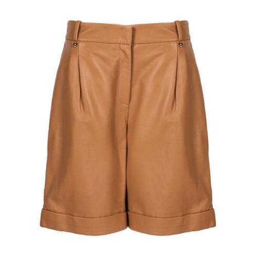 Højtaljede shorts med elegante detaljer