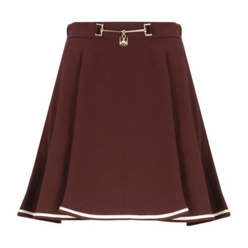 Bordeaux Crêpe Miniskirt med Metal Detalje