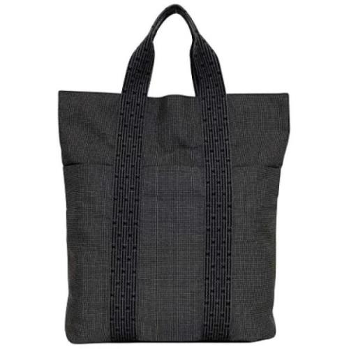 Pre-owned Canvas totes