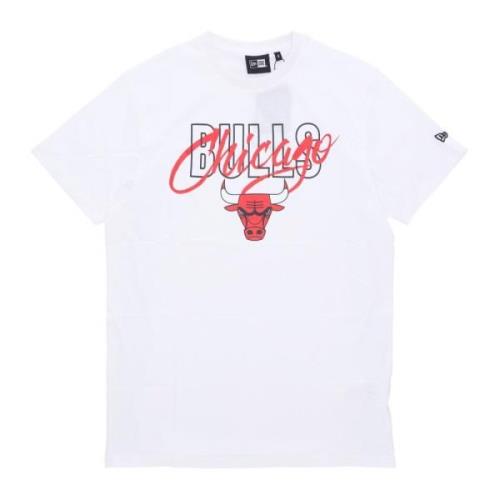 Chicago Bulls Script Tee Hvid/Rød