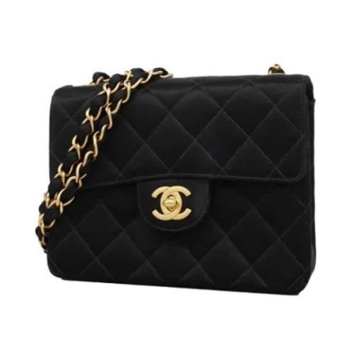 Pre-owned Satin chanel-tasker