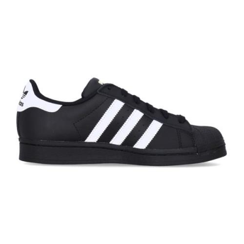 Core Black Superstar Lav Sneaker