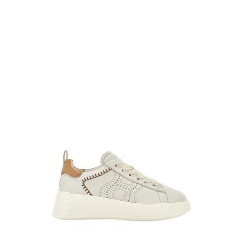 Ivory Sneakers til Stilfulde Outfits