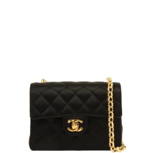 Pre-owned Satin chanel-tasker