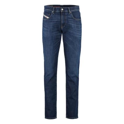 Slim Fit Jeans med Metal Detaljer