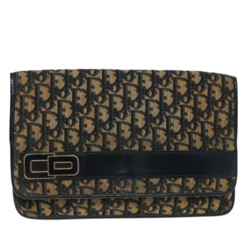 Pre-owned Canvas clutches