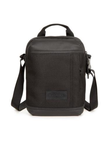 EASTPAK Skuldertaske 'The One Cnnct'  sort