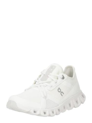 On Sneaker low 'Cloudswift 3'  grå / hvid