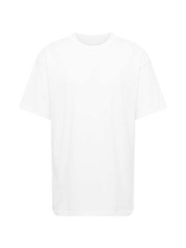 Nike Sportswear Bluser & t-shirts 'ESSENTIAL'  æggeskal