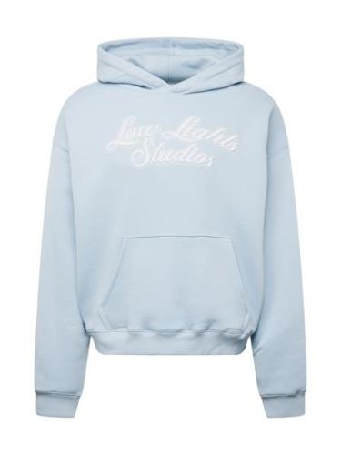 Low Lights Studios Sweatshirt 'SHUTTER'  pastelblå / hvid