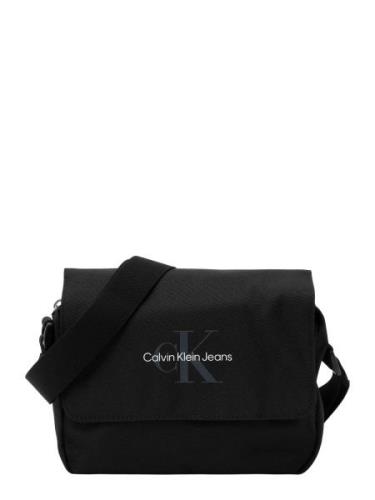 Calvin Klein Jeans Skuldertaske 'ESSENTIALS'  grå / sort / hvid