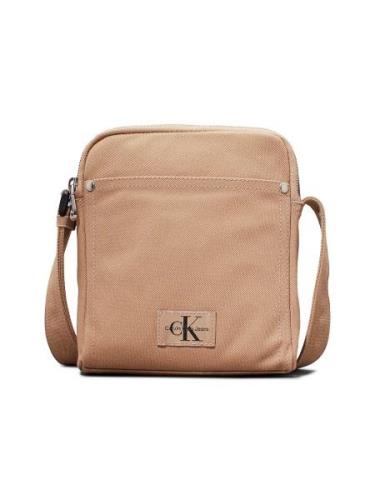 Calvin Klein Jeans Skuldertaske 'Essentials'  beige / sort