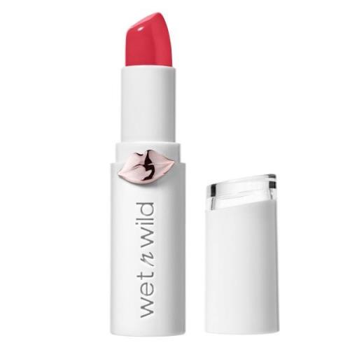 Wet n Wild MegaLast Lipstick Shine Finish Strawberry Lingerie Shi