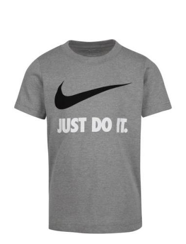 Nkb Swoosh Jdi Ss Tee Nike Grey