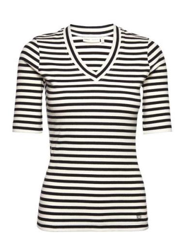 Dagnaiw Striped V T-Shirt InWear Patterned