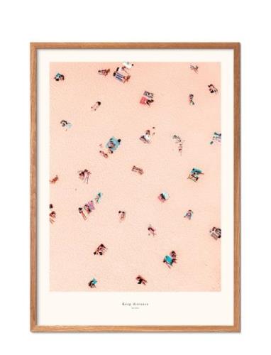 Distance Poster & Frame Pink